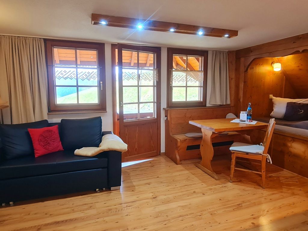 Gästehaus Holzer Kreuz -Ferienwohnung "Kornblume"