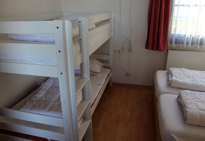 Ferienhaus Nr. 74, Kategorie Komfort L m. Sauna, behindertenfreundlich, Feriendorf Hochbergle, Allgäu – Foto 5