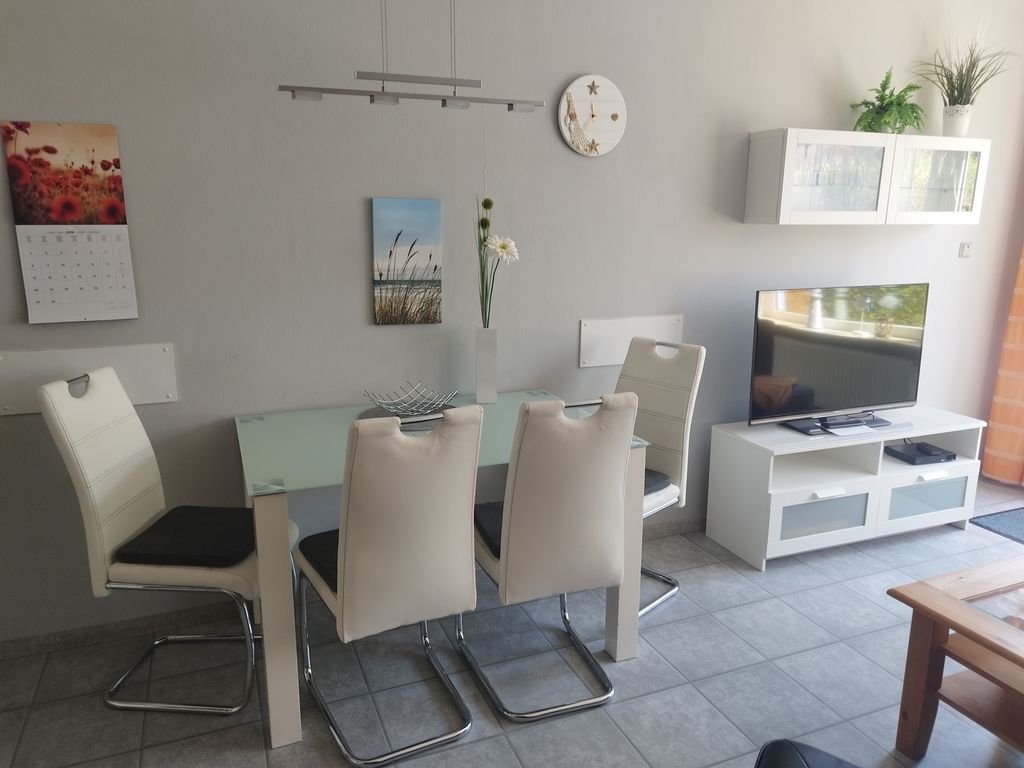 Haus Sandra Fewo 7 mit sonniger Süd- Terrasse, 2 Schlafzi.
