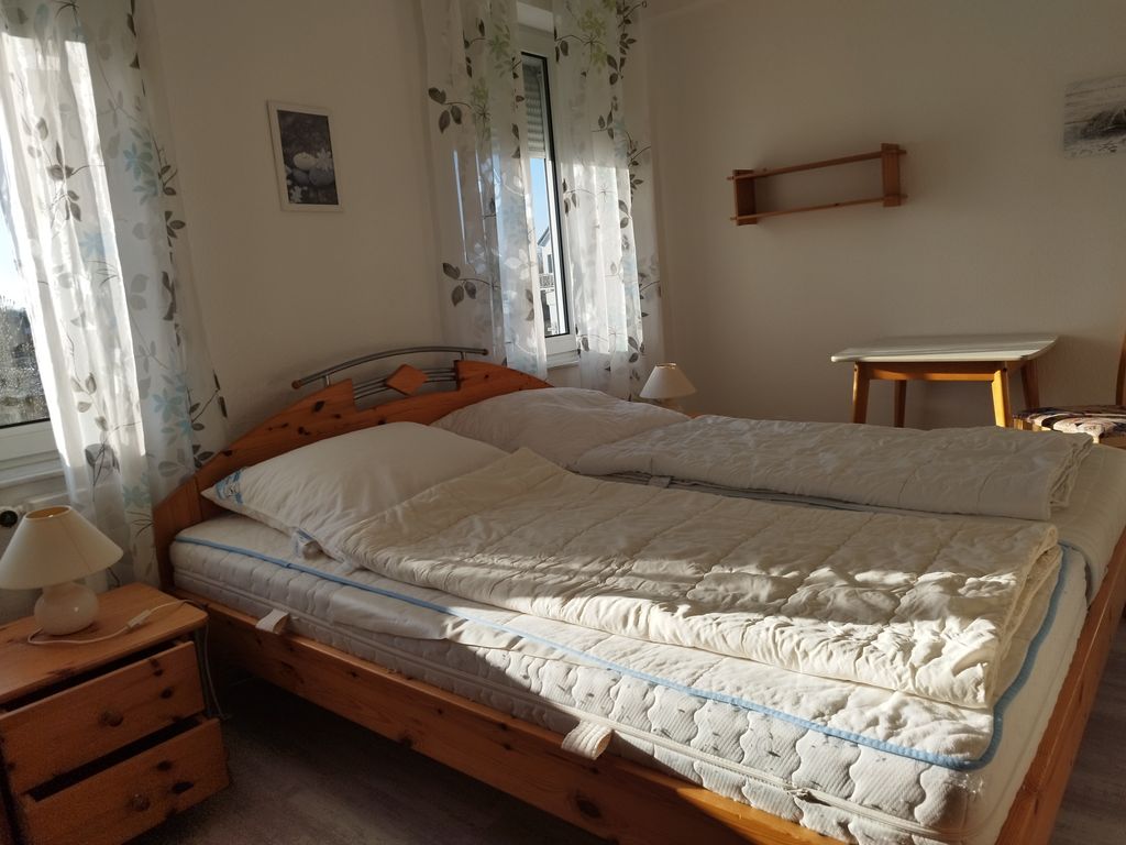 Sonnige Fewo m. Doppelbett u. Schlafcouch, Safe
