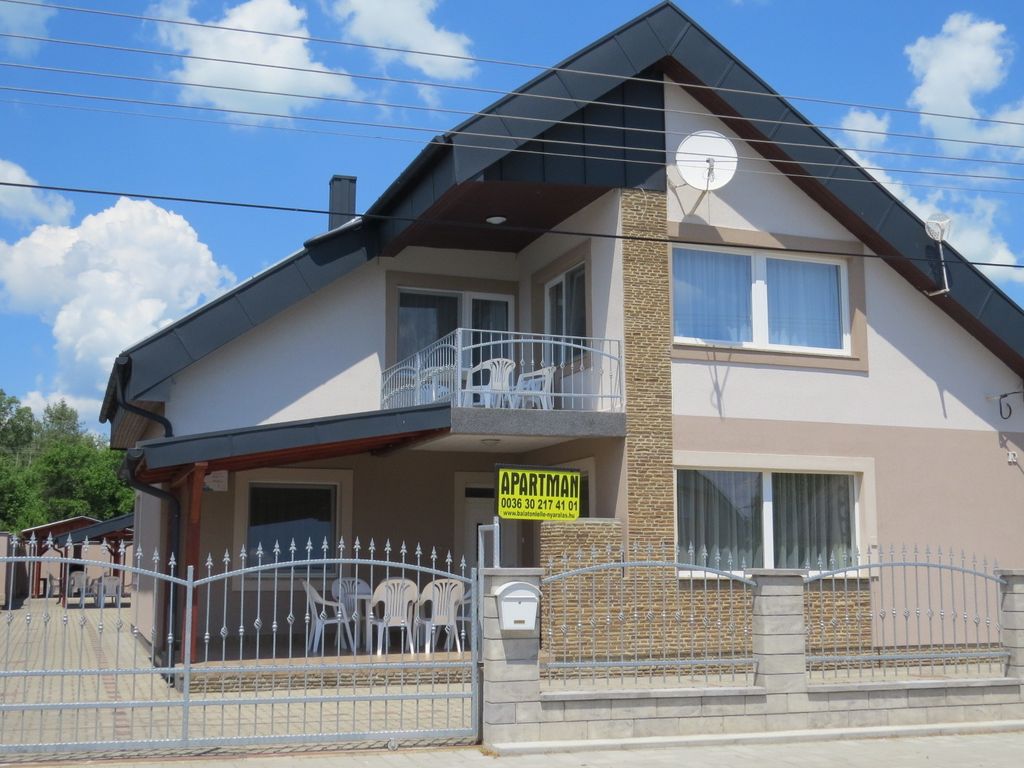 2 féröhelyes apartman