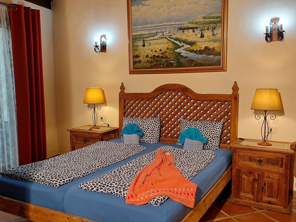 Apartamentos Monasterio de San Antonio - Rustikales Apartment mit kleiner Innenhofterrasse