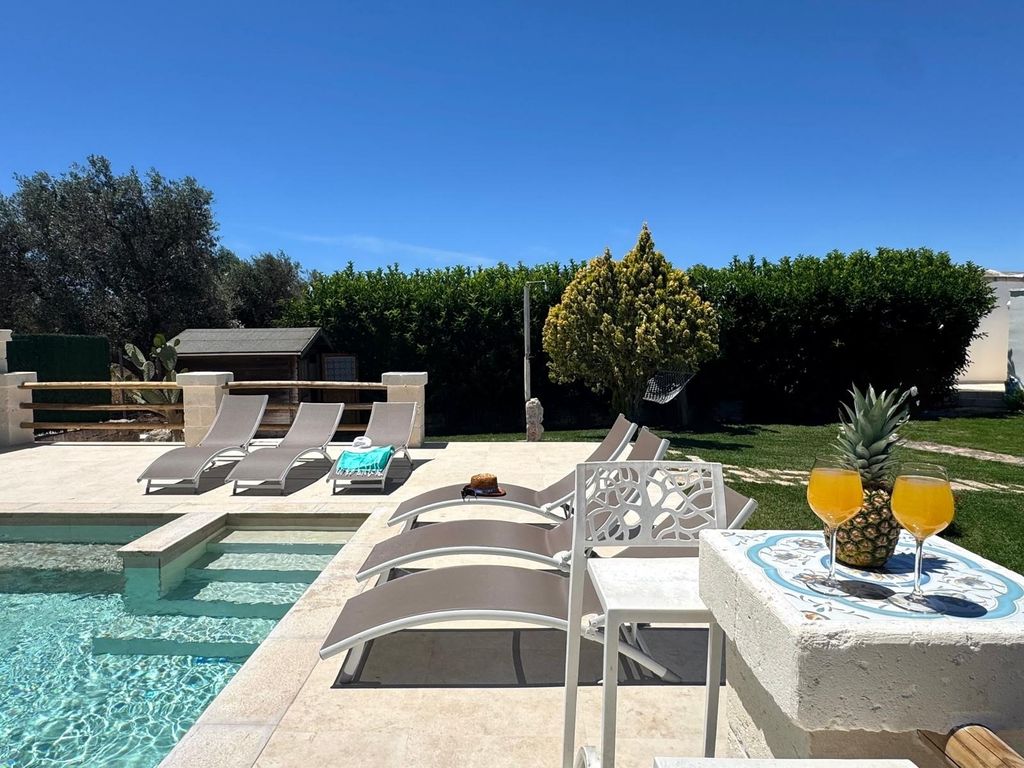 Trullo Suenn mit pool