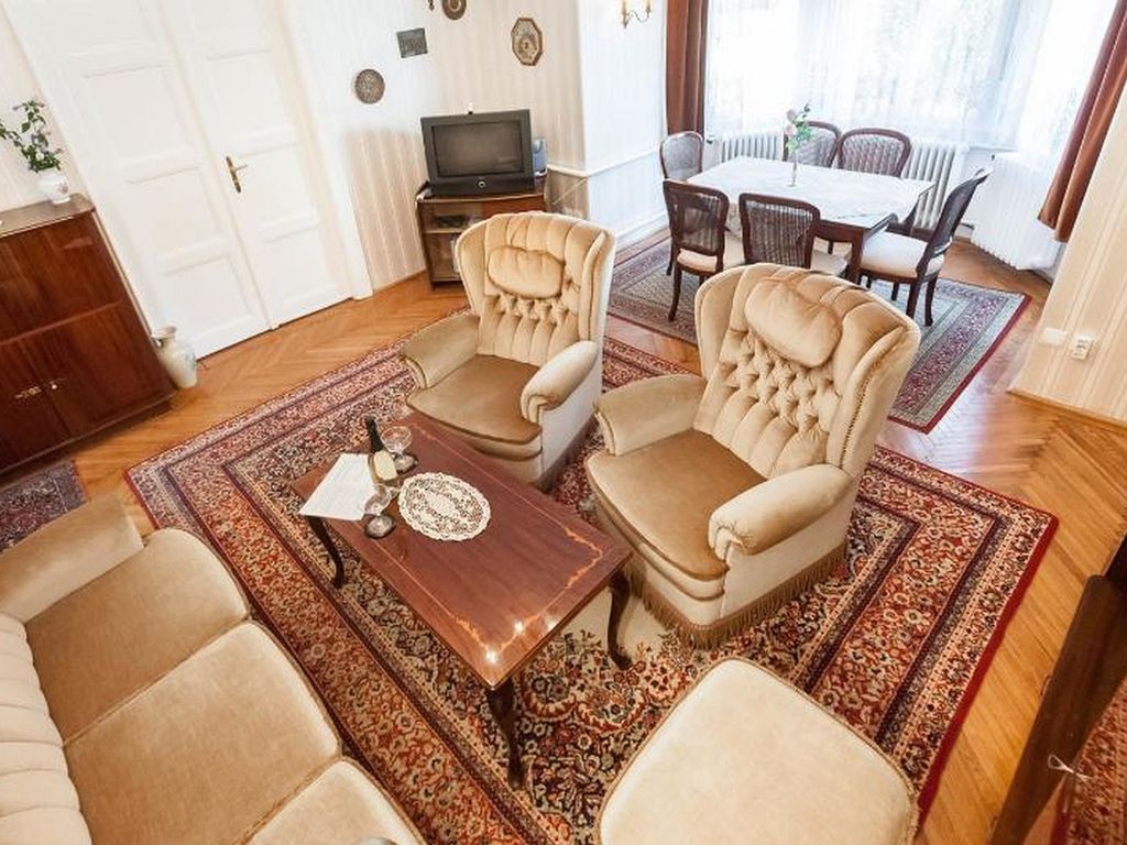 Ferienhaus  mit großem Garten für Paare, Familien mit & ohne Hund