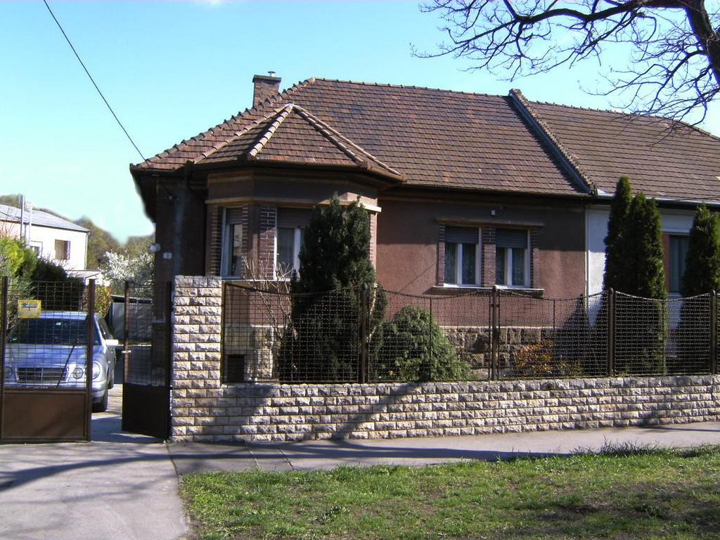 Ferienhaus  mit großem Garten für Paare, Familien mit & ohne Hund