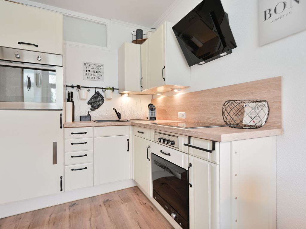 Ankerzeit 2-1-04 -  Strandappartements am Leuchtturmweg