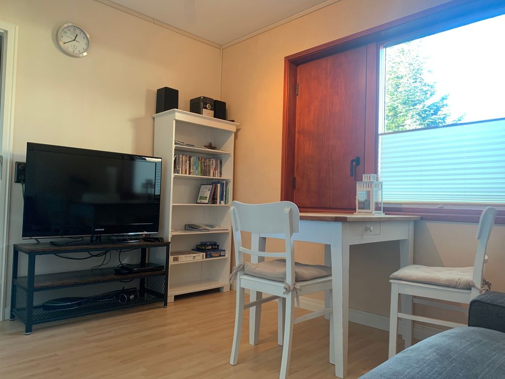 Doppelzimmer mit eigenem Wohnzimmer & Garten (3*** Sterne)