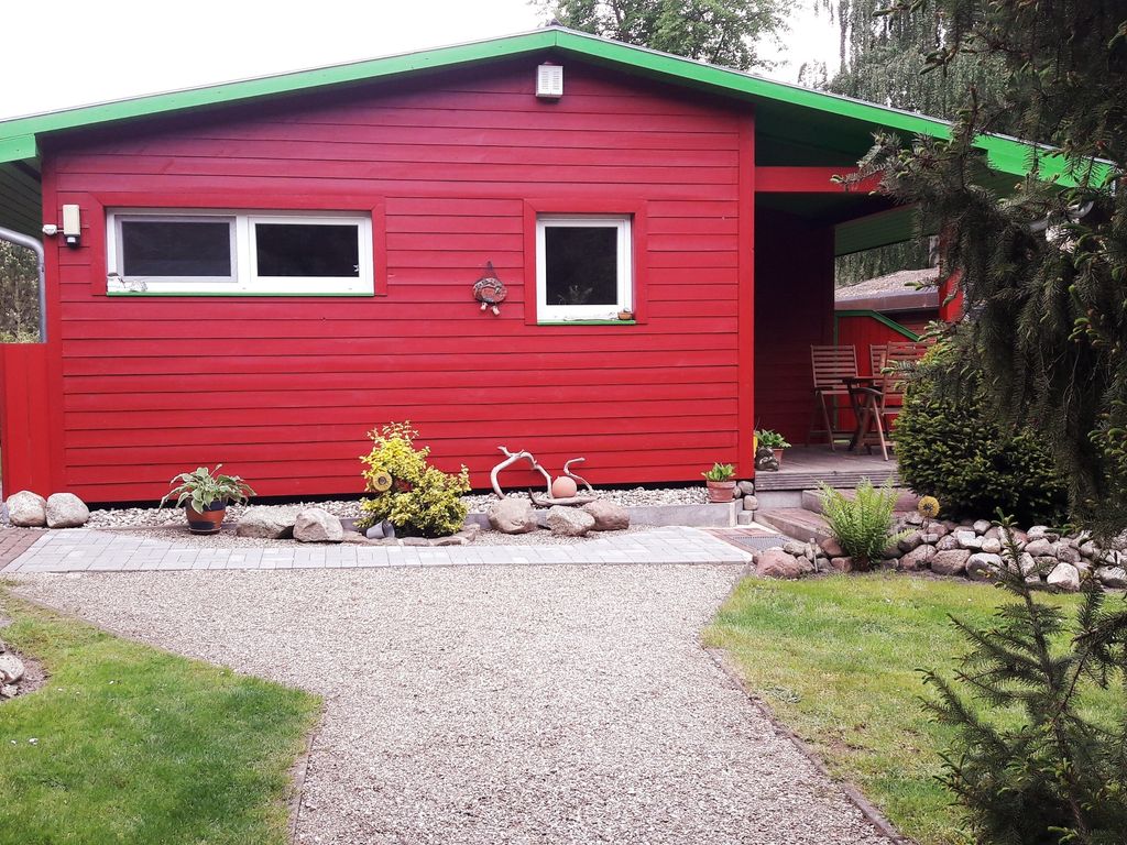 Ferienwohnung am Malchiner See mit Boot und Kanu