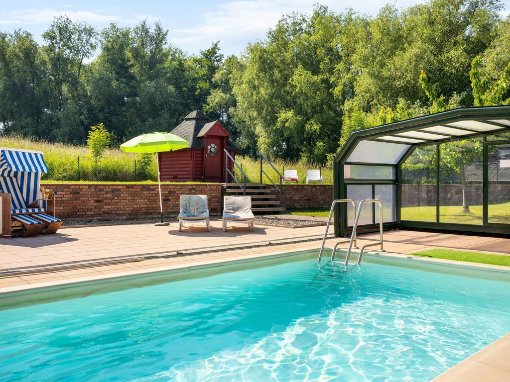 Villa Jenny mit Pool
