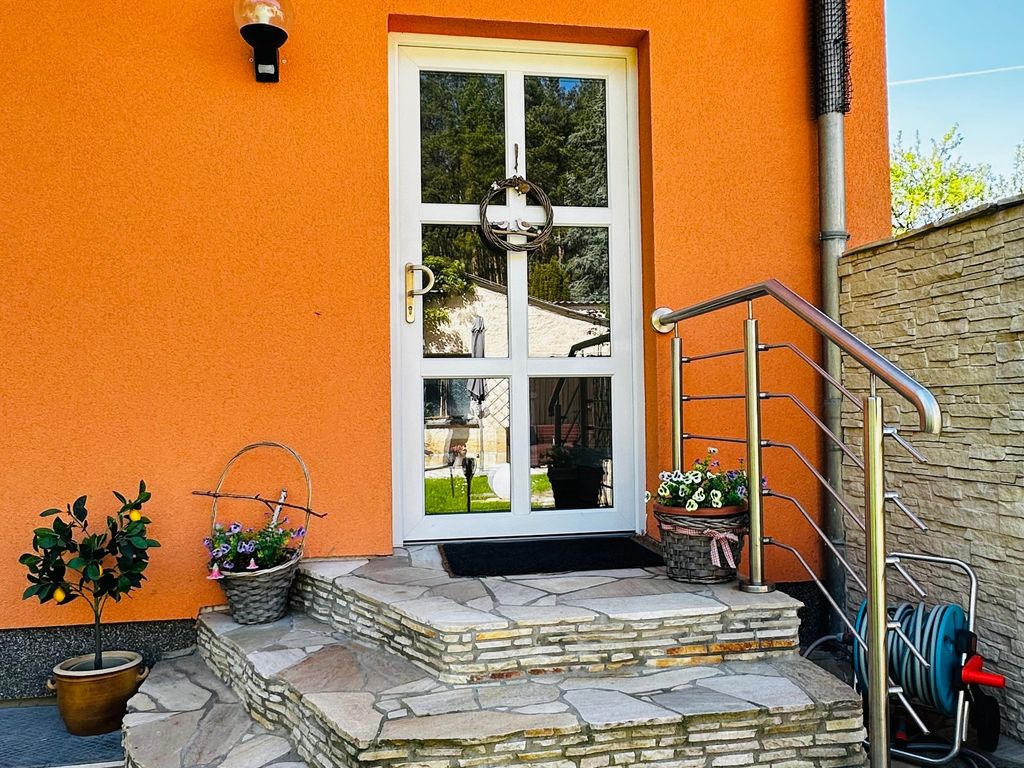 Ferienwohnung Am Waldesrand - Garten, Terrasse, Grill, Luftkühler, Massagesessel, Kinderspielecke, Spielekonsole