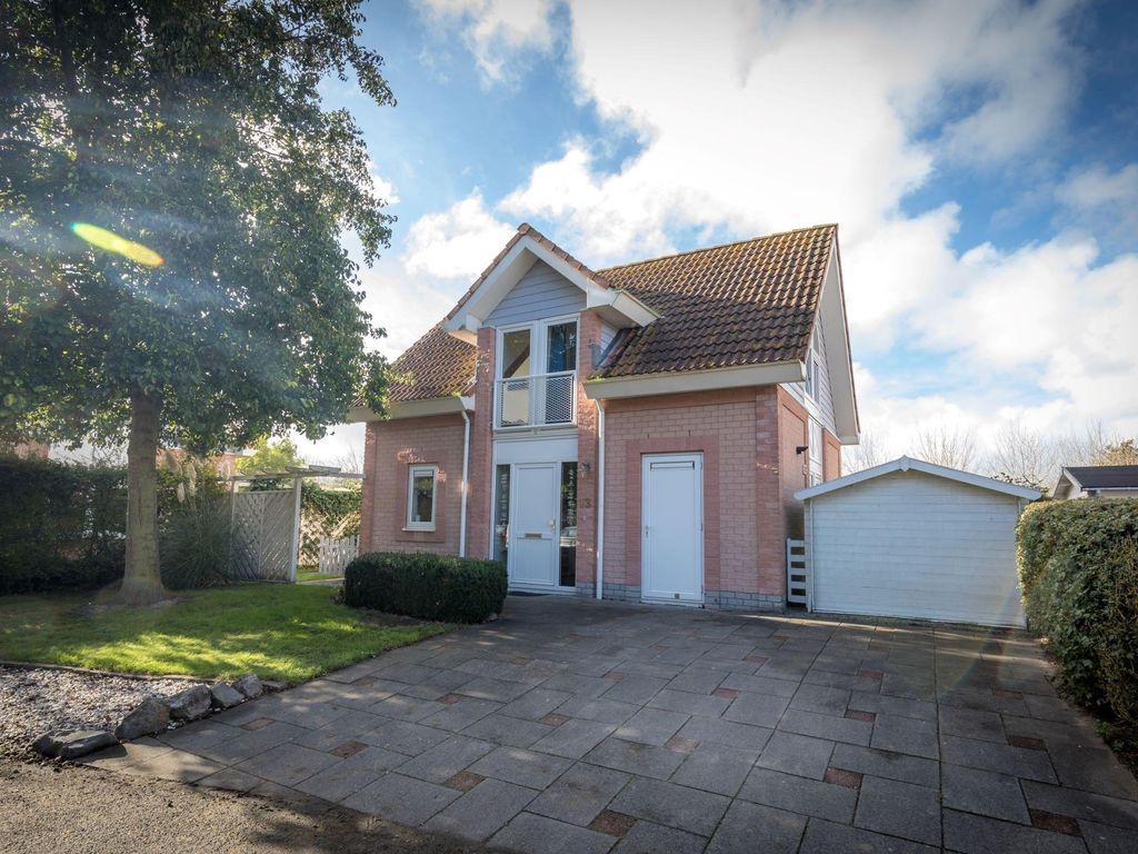 "Villa Meerchen", Villa mit überdachter Terrasse, 800m vom Strand entfernt