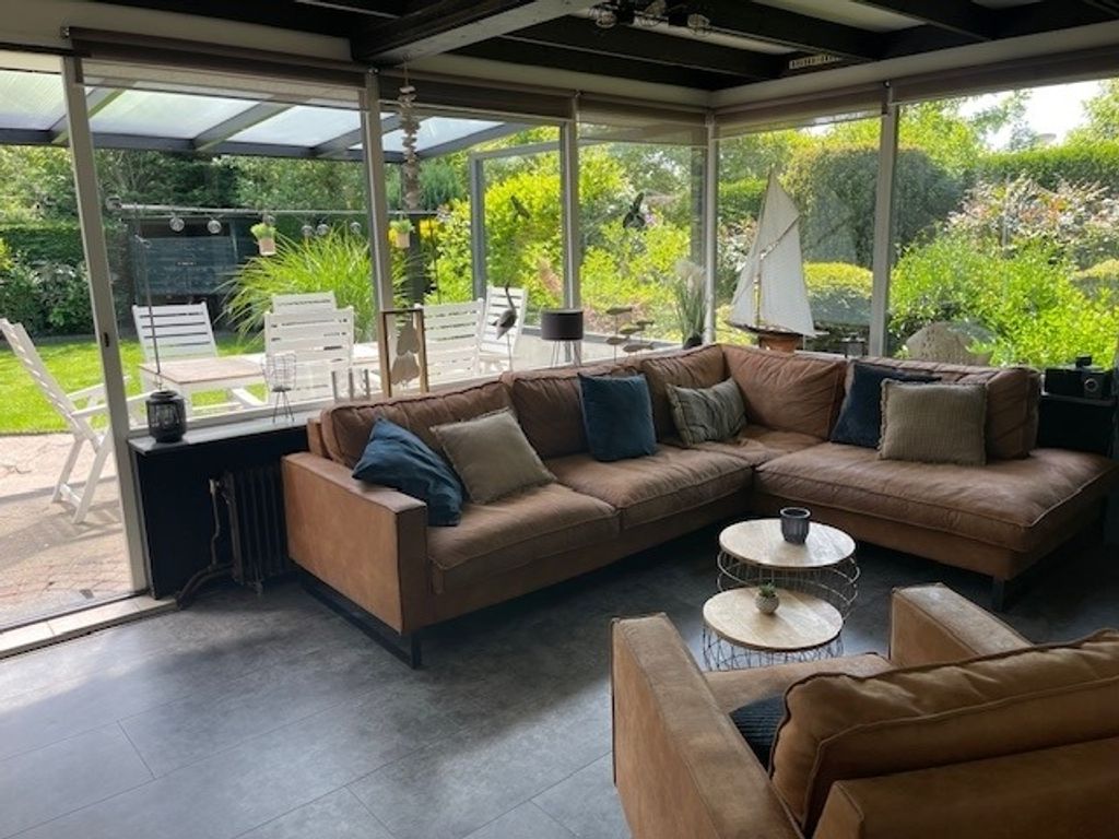 70 qm grosser  gepflegter, ruhiger  Bungalow, Strandnah mit großen,  uneinsehbaren  Garten,  Terrassenüberdachung