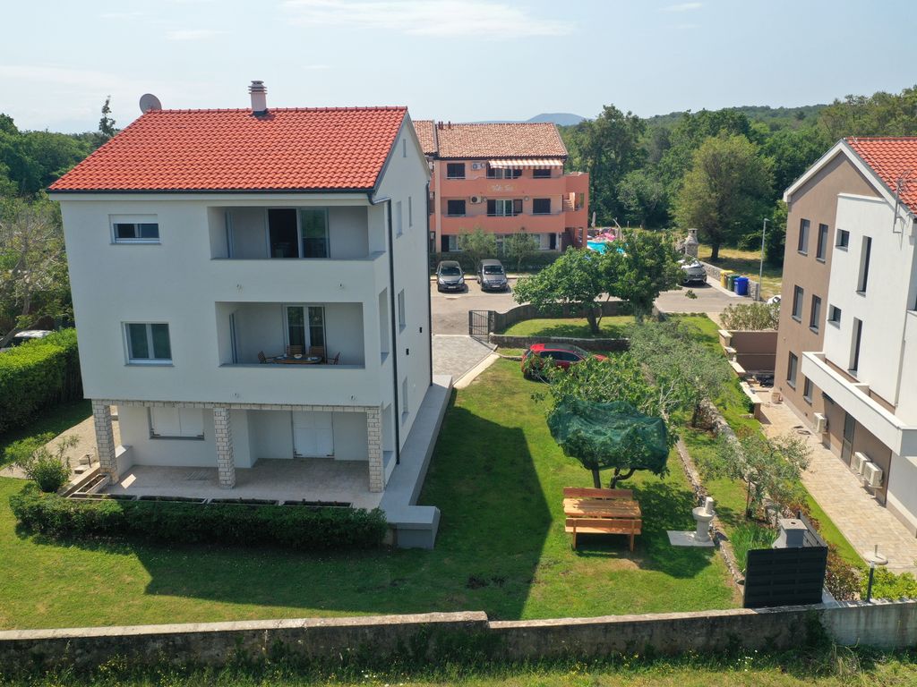 Apartment Karmen