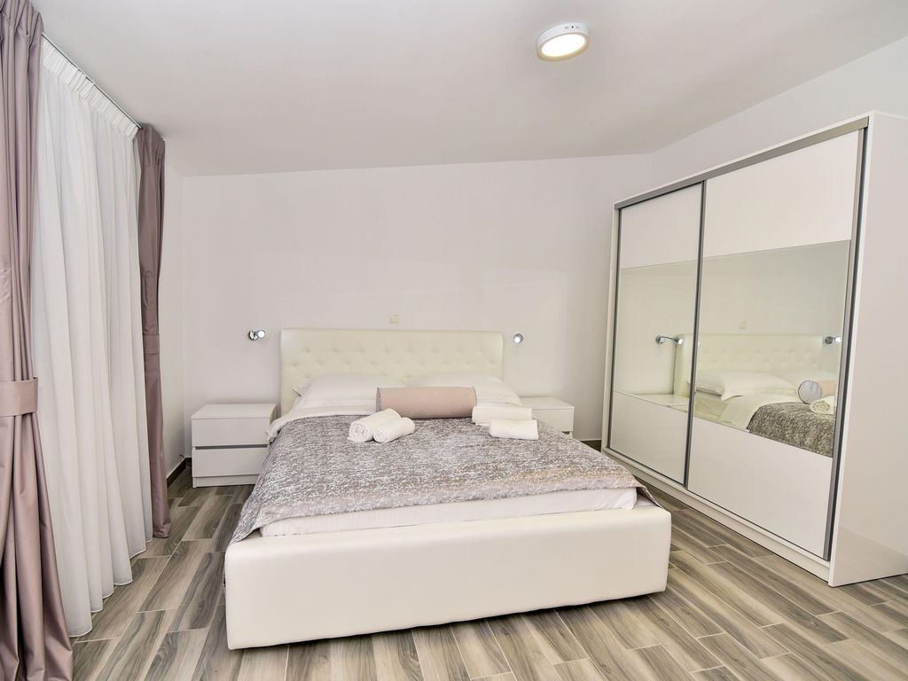 Apartments Sana