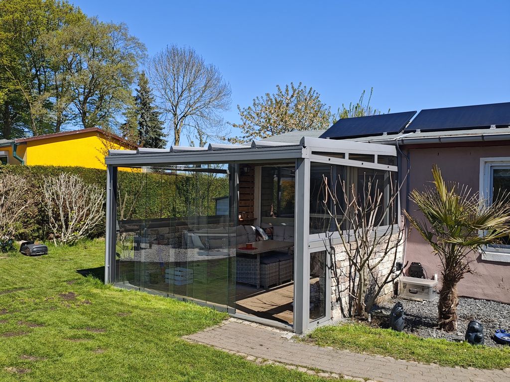 Hundefreundliches Ferienhaus in See- & Ostseenähe mit verglaster Terrasse