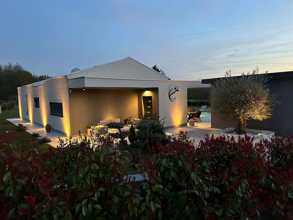 Villa mala Oaza
