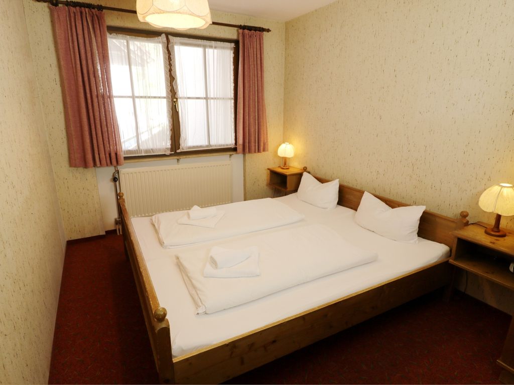 Apartment 11 - Ferienresidenz Roseneck, 2 Schlafzimmer, mit Schwimmbad in Todtnauberg bei Feldberg