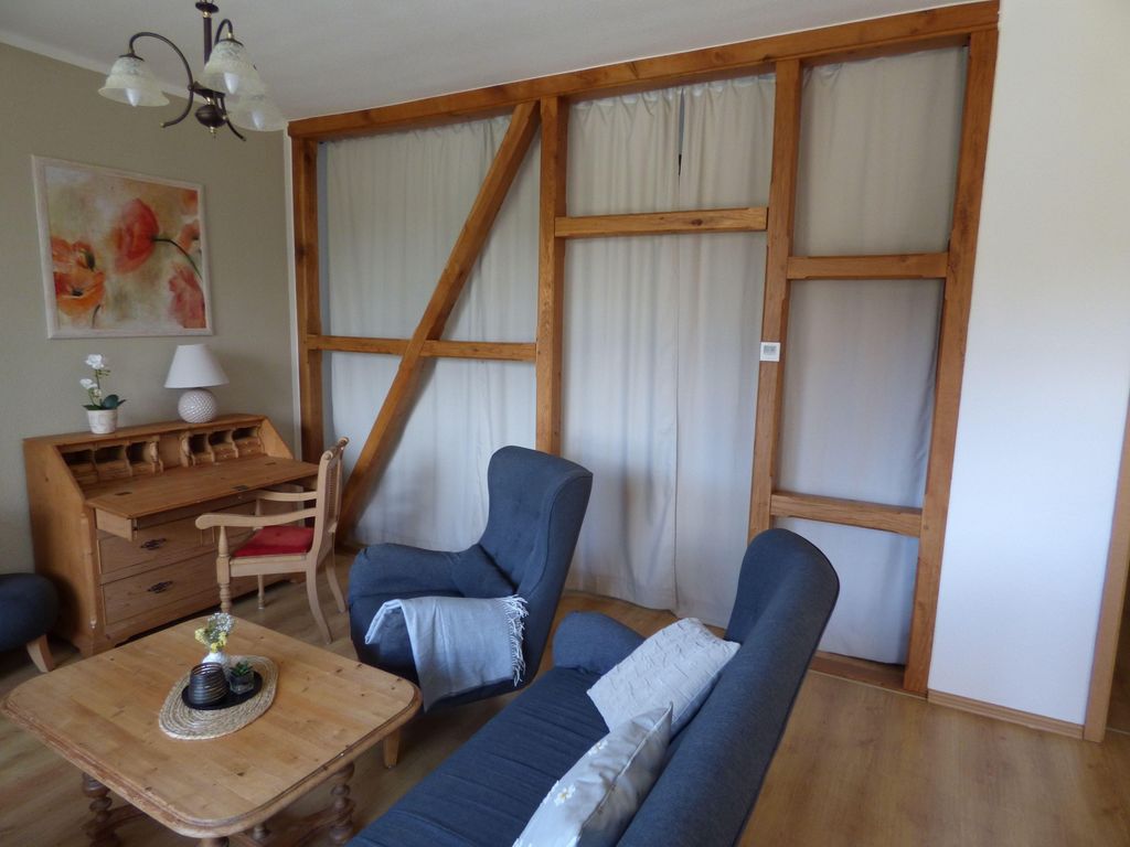 Große Ferienwohnung Wa2 -100qm - im Erdgeschoss der Villa Walhall in einem parkähnlichen Garten