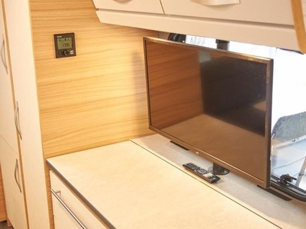 Luxuswohnwagen Hecht am Kransburger See (001)