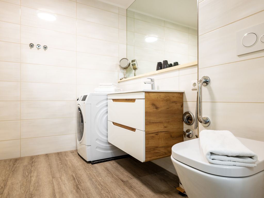Exklusive Ferienwohnung am Südstrand mit Meerblick & Balkon | Wohnung 10