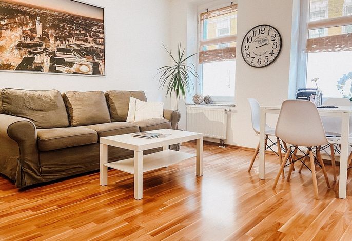 Gemütliche FeWo mit Balkon & WIFI