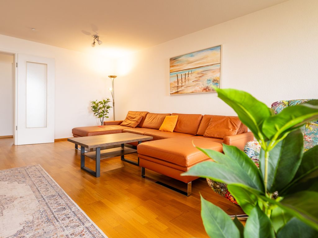 Großzügige Ferienwohnung in Wilhelmshaven am Südstrand mit Balkon & Meerblick | Wohnung 28