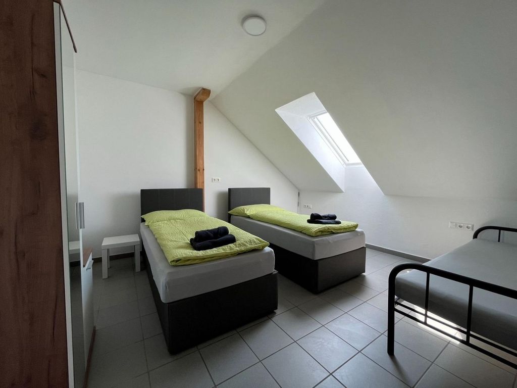 3100: Apartment RATZERSDORFER SEEN / Top 11