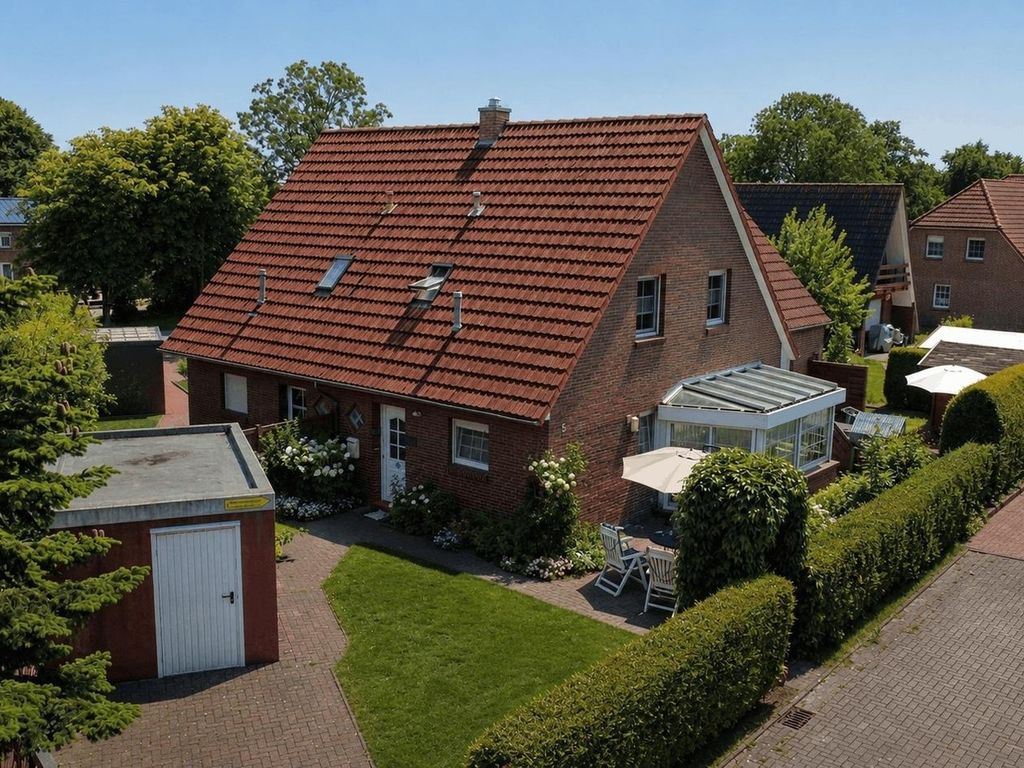FH Ostfrieslandtraum mit Wintergarten und eingezäuntem Grundstück