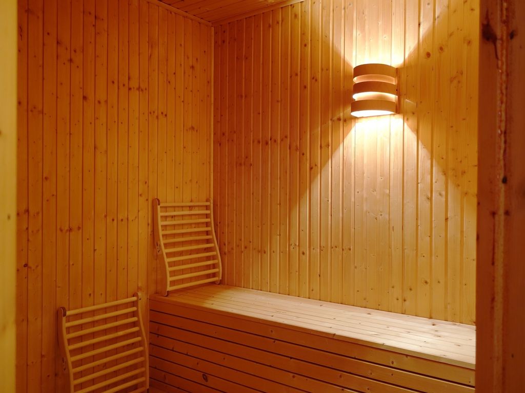 Ferienhaus mit Sauna b