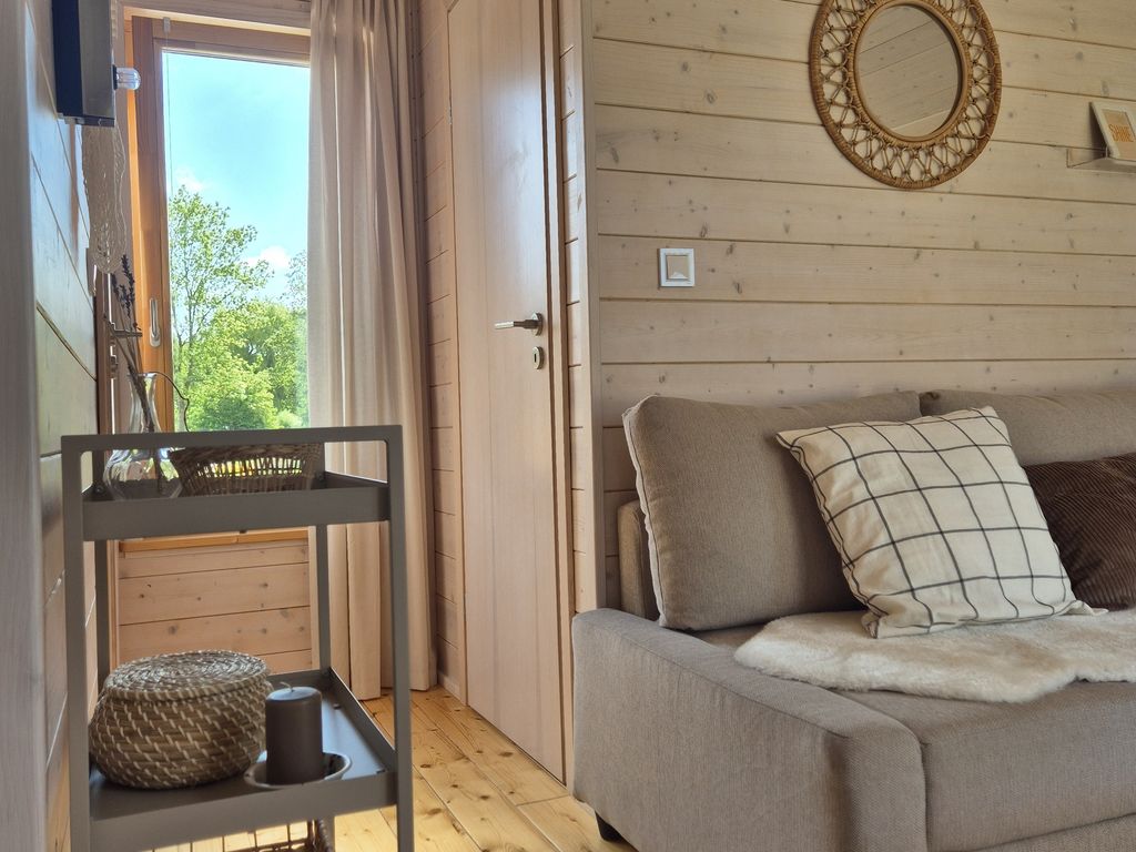 (402) Helles Tiny House im Grünen