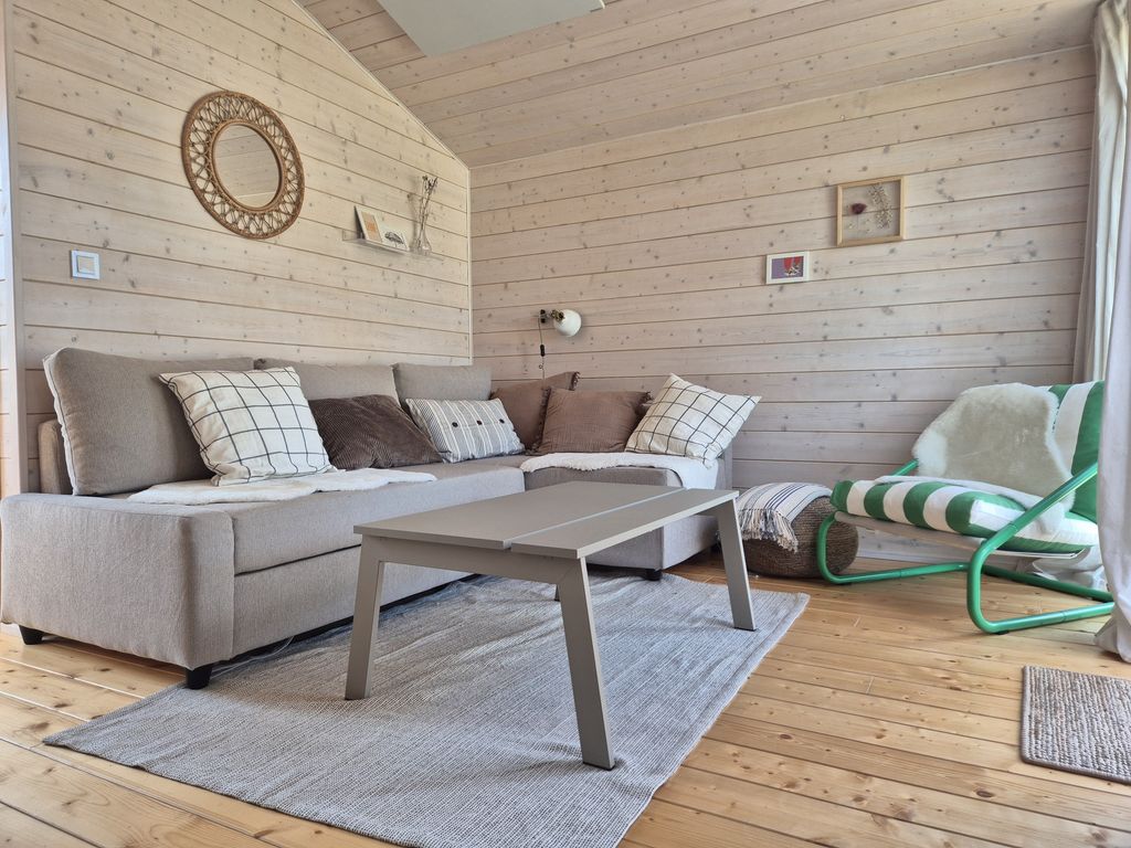 (402) Helles Tiny House im Grünen