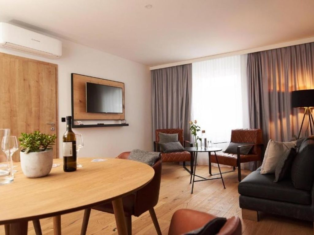 Coffee Fellows Longstay Apartment