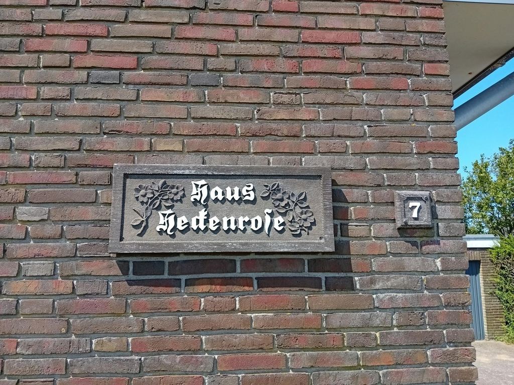 Heckenrose2 OG rechts