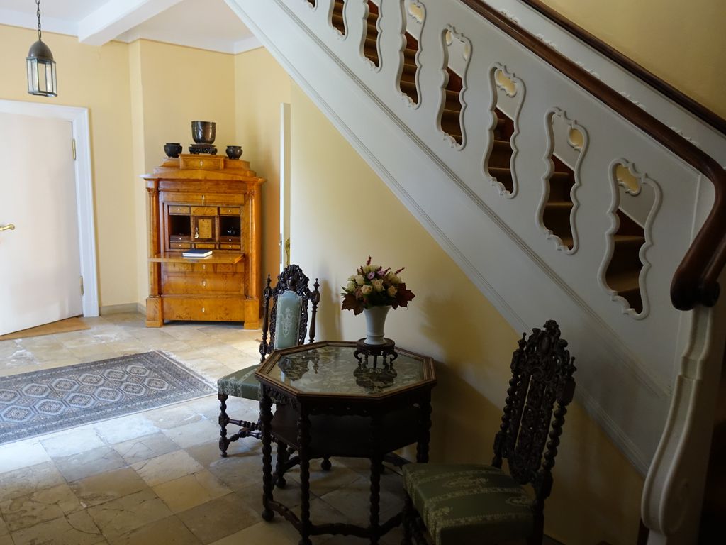 Gelbes Apartment