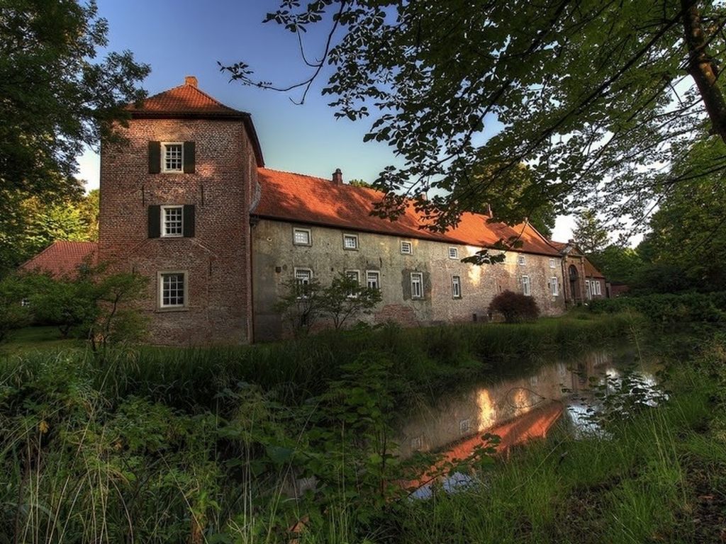 Gelbes Apartment