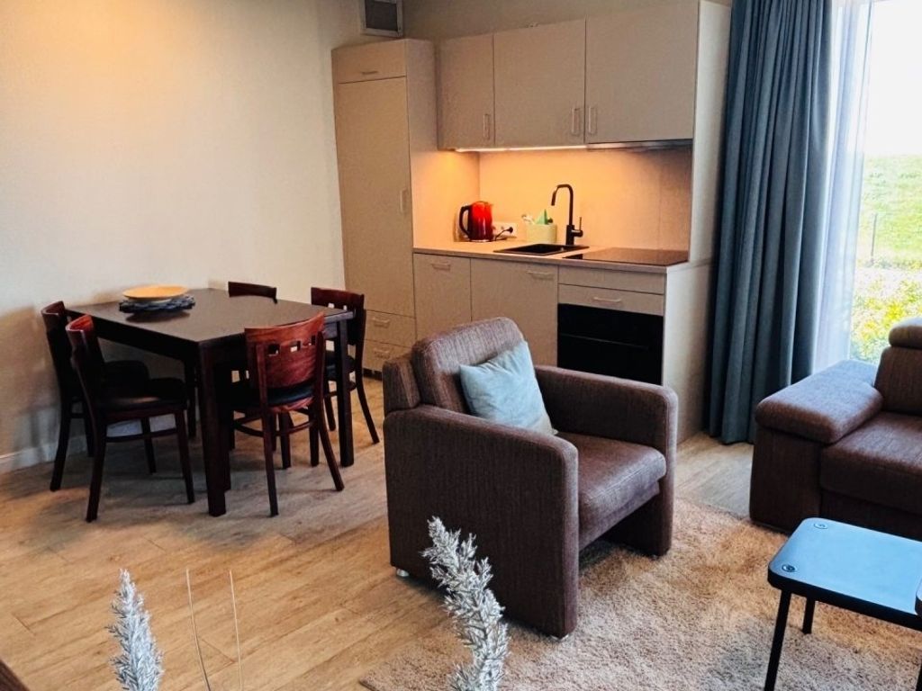 Ferienwohnung NW 21  Meerblick & Terrasse zur Seeseite