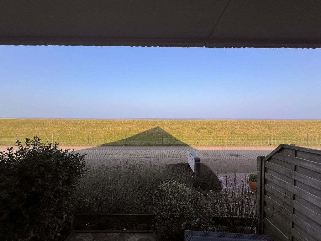 Ferienwohnung  NW 24  Terasse mit Meerblick