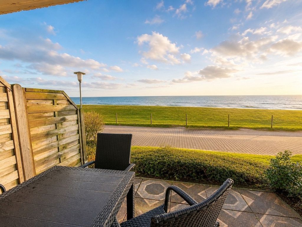 Ferienwohnung  NW 26 Terrasse mit Meerblick