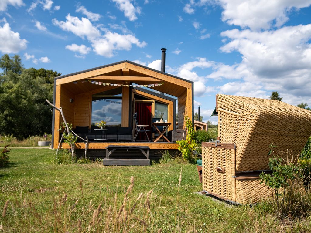 (408) Kleini-Haus mit Kamin und Strandkorb