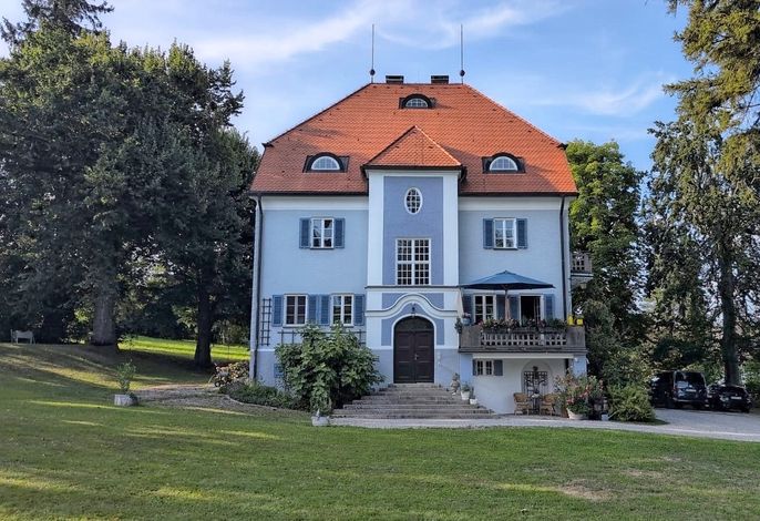 Ferienwohnung Villa Victoria mit grandiosem Seeblick und Gartennutzung in Jugendstil Villa
