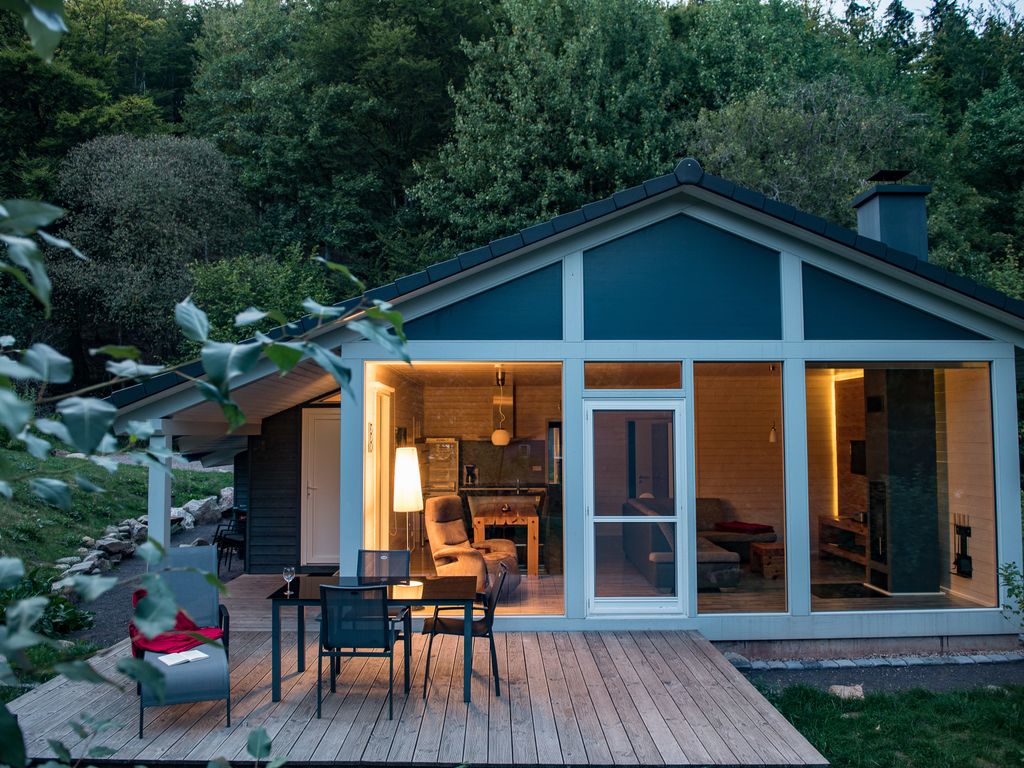 2 bis 4 Personen mit Infrarotsauna (F3H0)