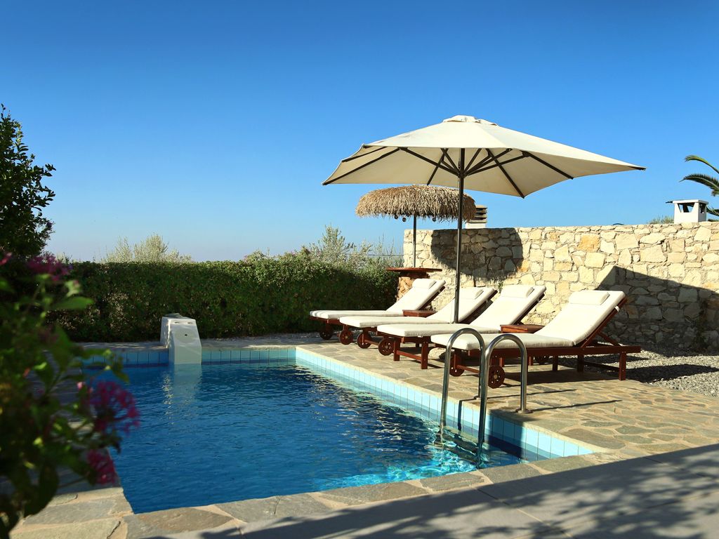 Villa Lemoni with Private Pool and Sea View