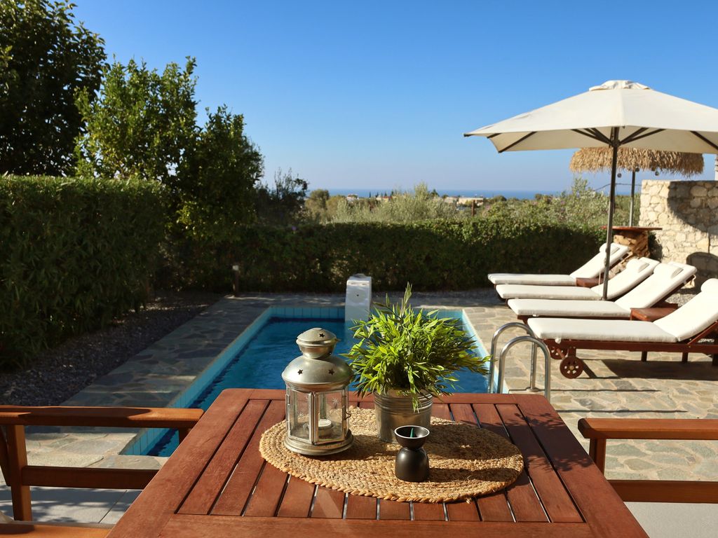 Villa Lemoni with Private Pool and Sea View