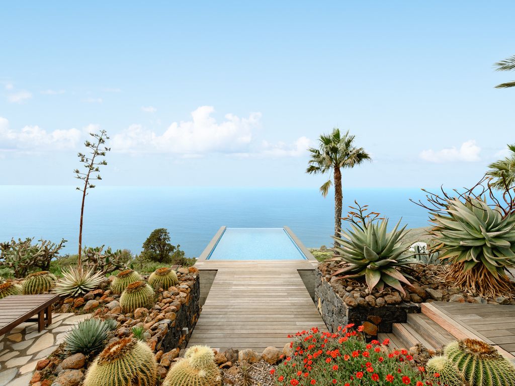 Villa Infinite Place