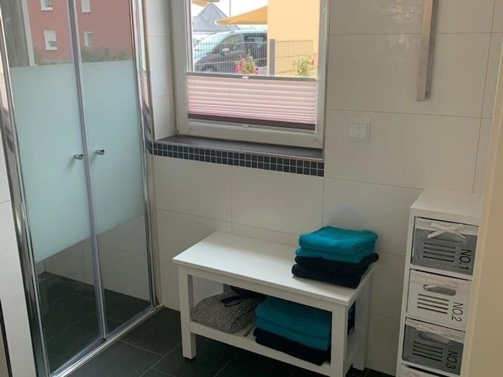 Linke Ferienwohnung im Ferienhaus  Seestern  in 06249 Mücheln