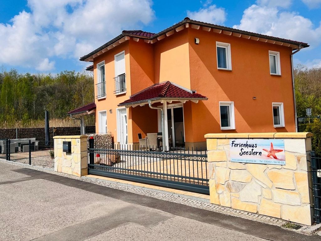 Linke Ferienwohnung im Ferienhaus  Seestern  in 06249 Mücheln