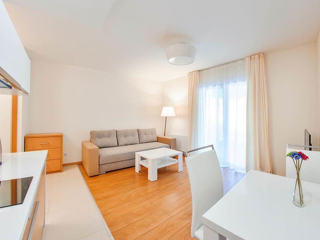 Sun&Snow Resorts - Apartment 212
