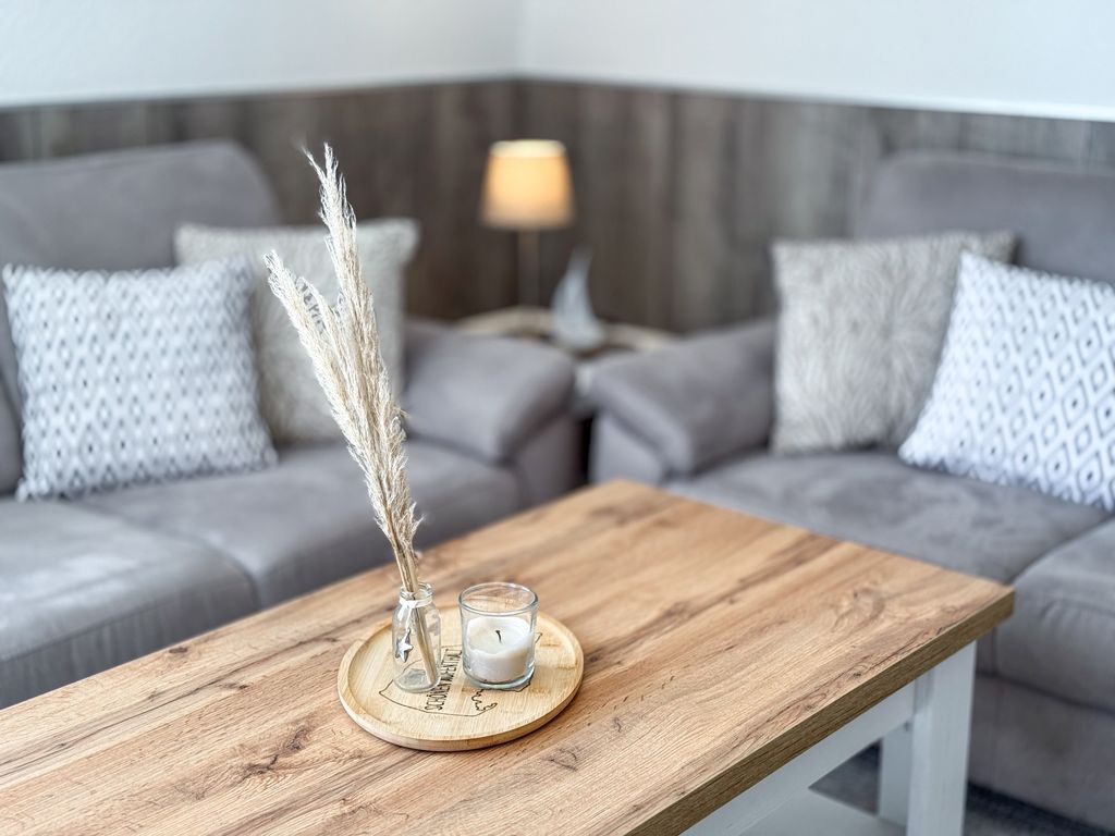 Wenkendeck – Große Maisonette mit Kamin & Balkon