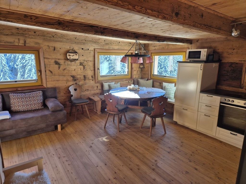Achtchalet