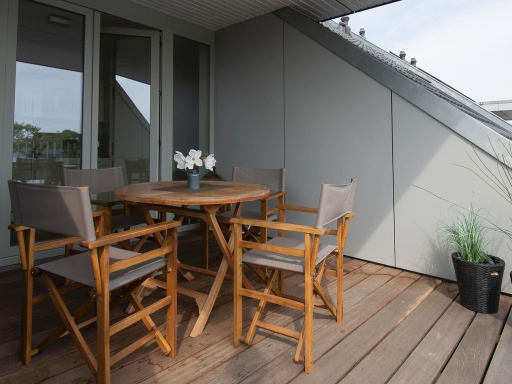 KellenHus Penthouse 2